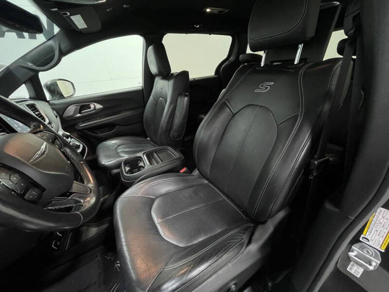 2020 Chrysler Pacifica Launch Edition