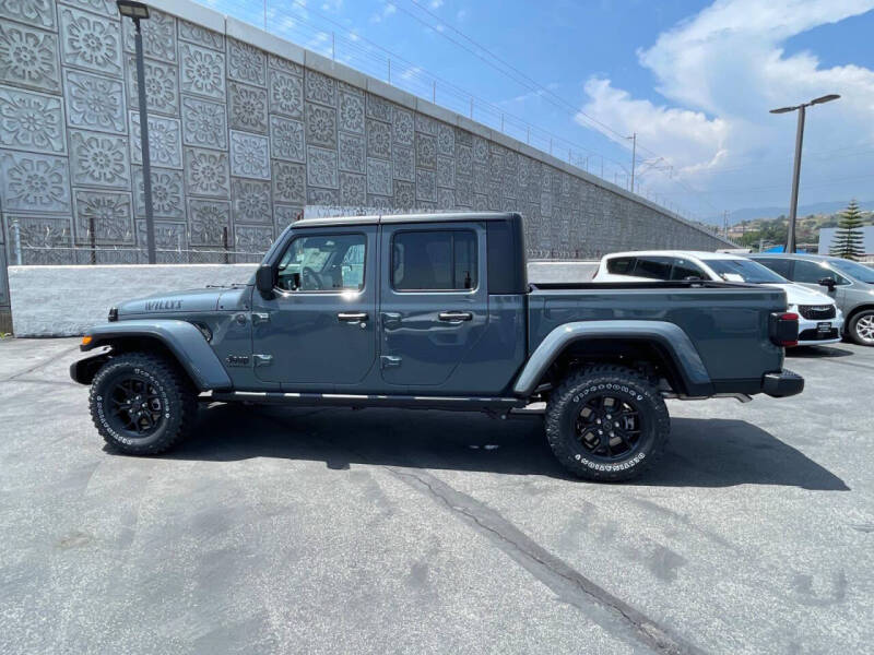 2025 Jeep Gladiator Willys