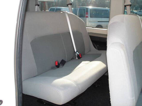 2013 Ford E-Series E-350 SD XLT