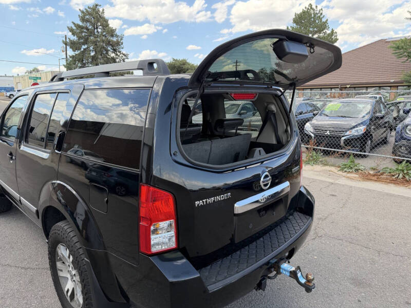 2012 Nissan Pathfinder Silver Edition