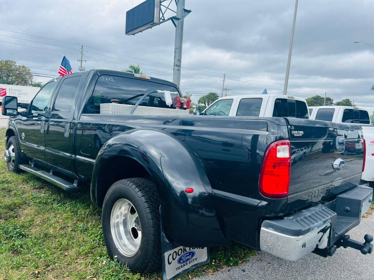 2013 Ford F-350 Super Duty  - $27,950