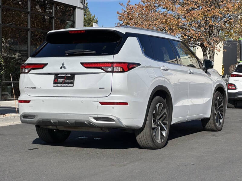 2024 Mitsubishi Outlander SEL