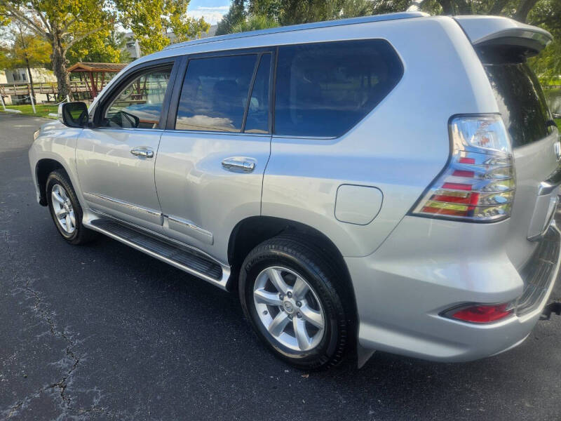 2018 Lexus GX Base photo 41