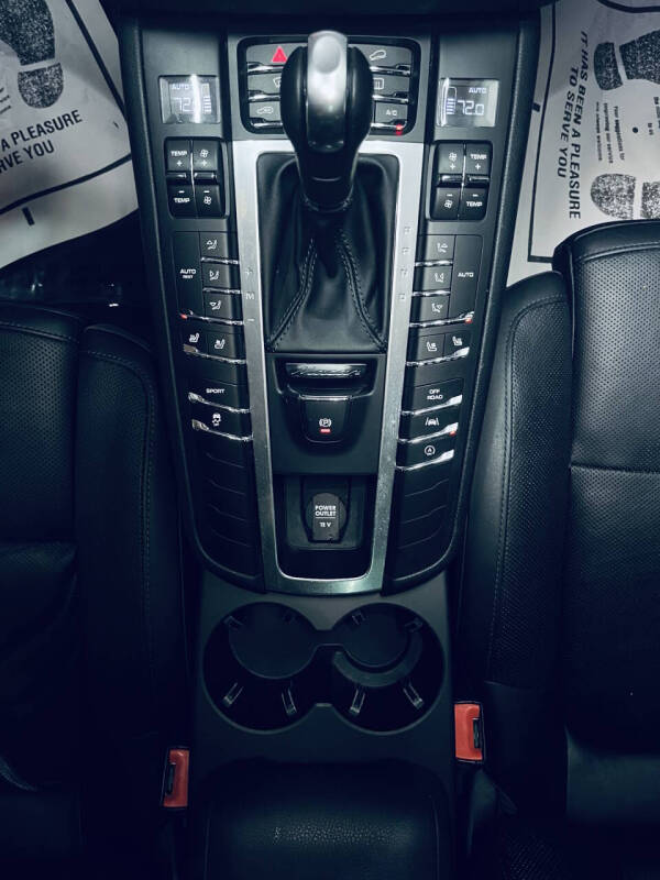 2017 Porsche Macan