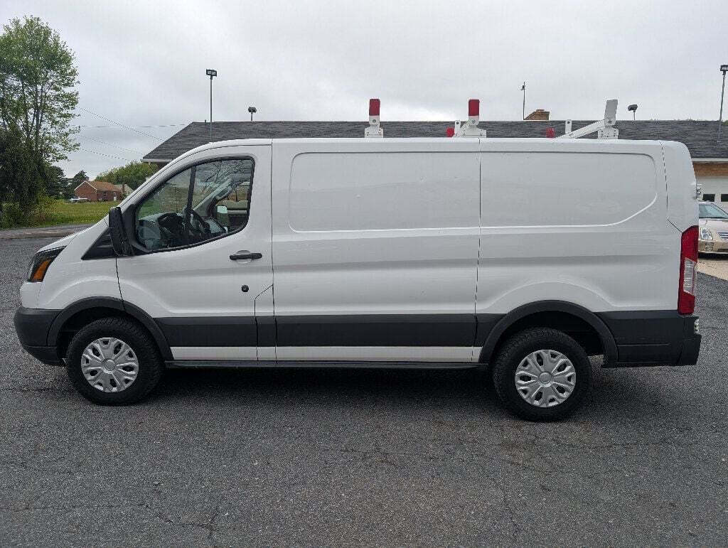 2017 Ford Transit 6