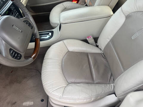 2002 Lincoln Continental