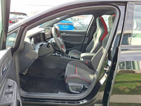 2026 Volkswagen Golf GTI SE