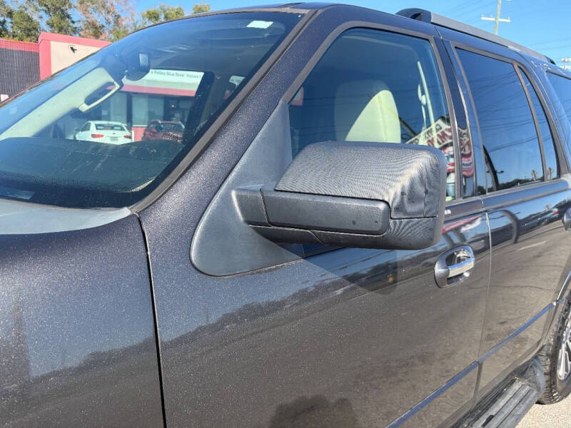 2017 Ford Expedition XLT