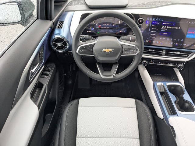 2026 Chevrolet Equinox EV LT 2