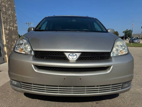 2004 Toyota Sienna XLE 7 Passenger