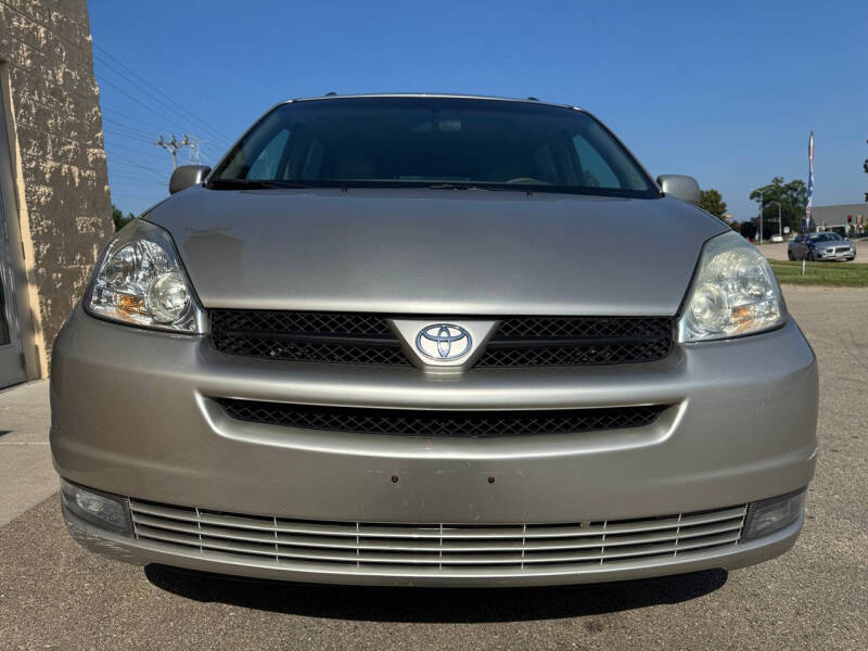 2004 Toyota Sienna XLE 7 Passenger