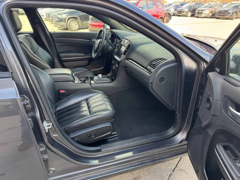 2023 Chrysler 300 S V6