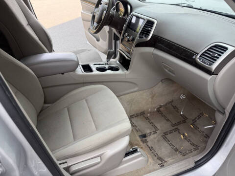 2012 Jeep Grand Cherokee Laredo