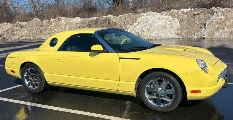 2002 Ford Thunderbird Deluxe