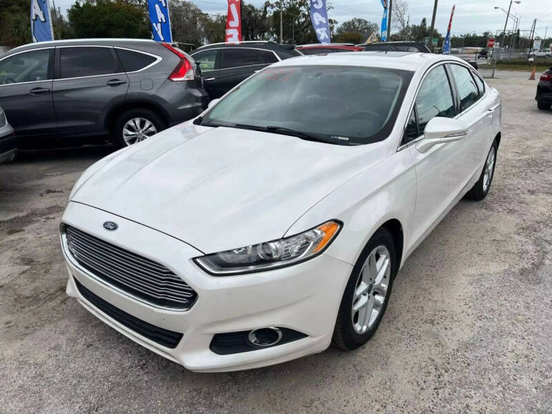 2014 Ford Fusion SE