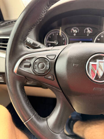 2020 Buick Enclave Essence