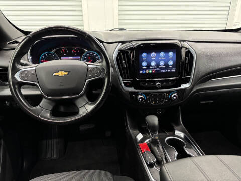 2022 Chevrolet Traverse LT Cloth