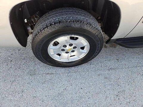 2011 Chevrolet Avalanche LS