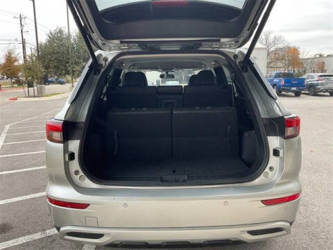 2024 Mitsubishi Outlander SE