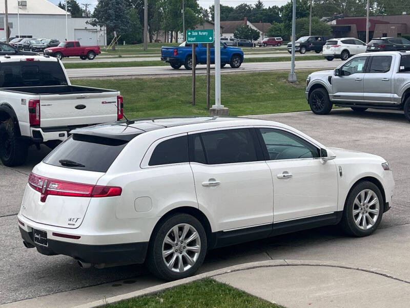 2016 Lincoln MKT EcoBoost