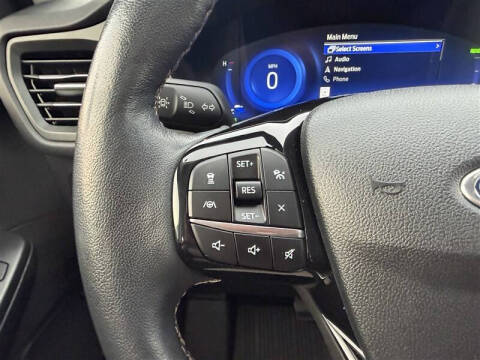 2021 Ford Escape Hybrid Titanium