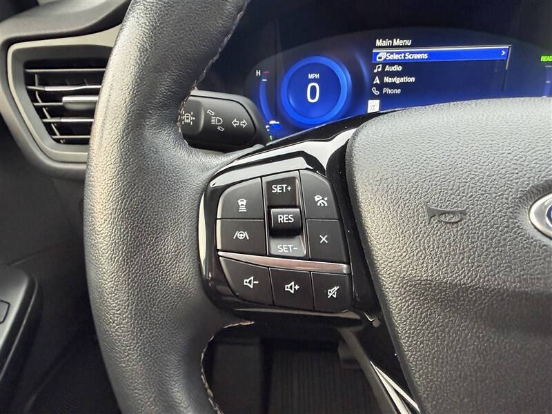 2021 Ford Escape Hybrid Titanium