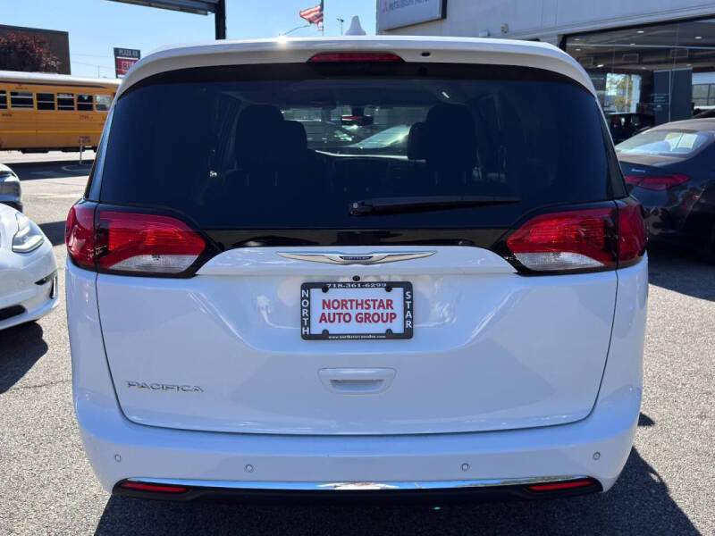 2020 Chrysler Pacifica Touring