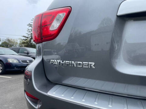 2020 Nissan Pathfinder S