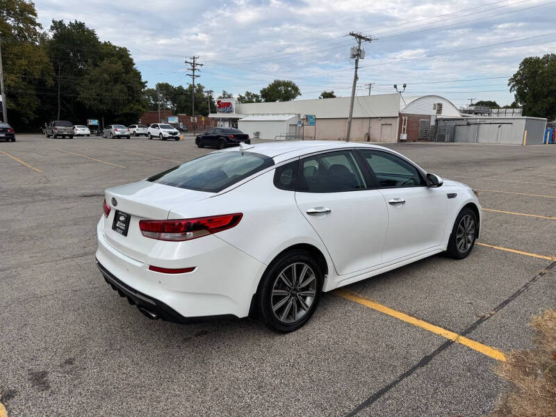 2019 Kia Optima S