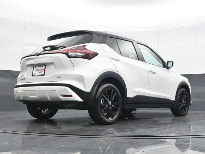 2023 Nissan Kicks SV