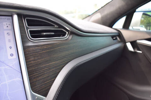 2015 Tesla Model S 70