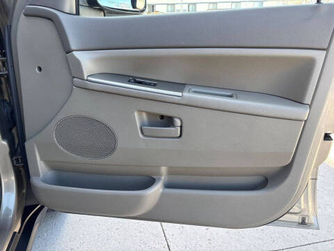 2006 Jeep Grand Cherokee Laredo