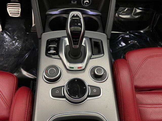 2023 Alfa Romeo Stelvio Veloce