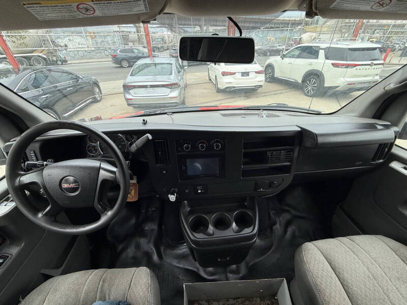 2015 GMC Savana 3500