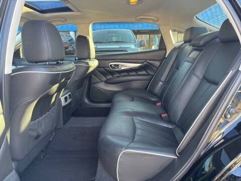 2017 Infiniti Q70L 3.7
