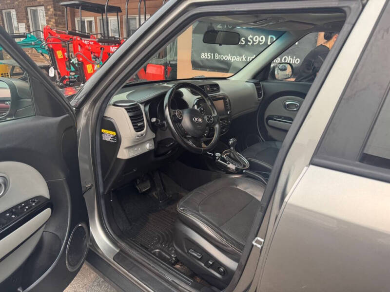 2016 Kia Soul +