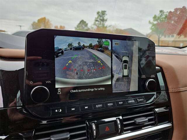 2025 Nissan Pathfinder Platinum