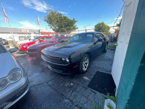 2018 Dodge Challenger for sale at Dream Cars 4 U in Hollywood FL