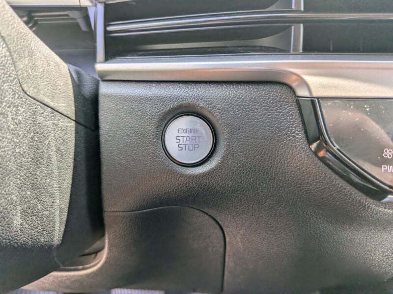 2024 Kia Sorento LX