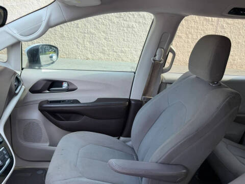 2017 Chrysler Pacifica Touring