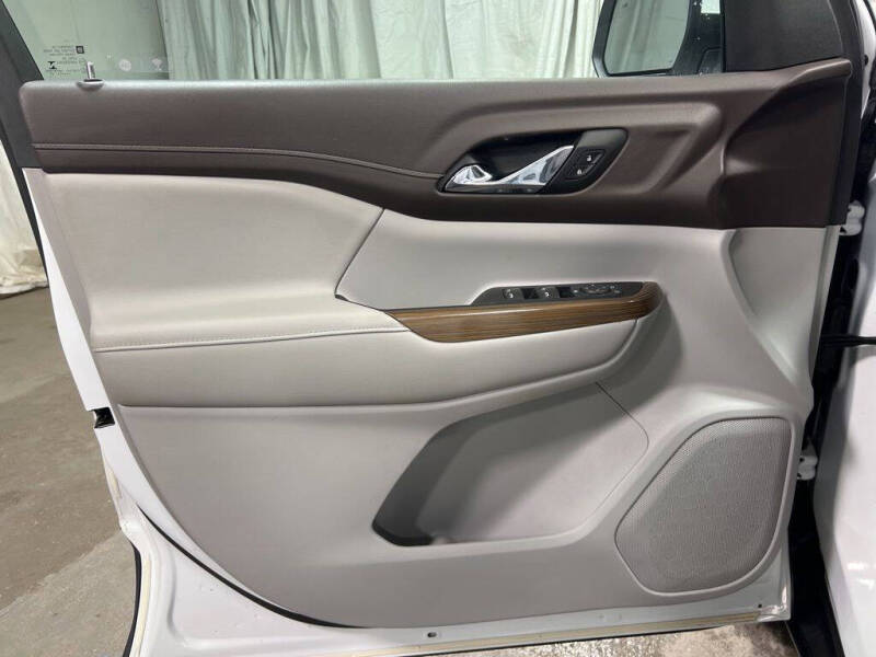 2020 GMC Acadia SLE