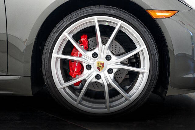 2025 Porsche 718 Cayman S