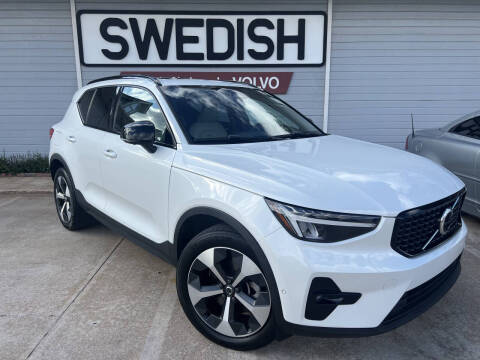 2023 Volvo XC40 B4 Ultimate Dark Theme