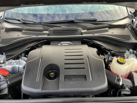 2025 Land Rover Range Rover P400 SE