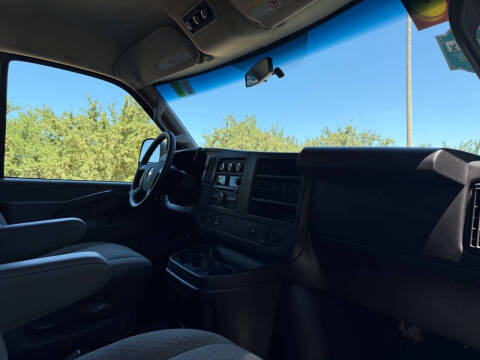 2016 Chevrolet Express LT 3500