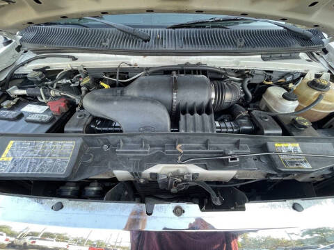 2009 Ford E-Series E-350 SD XLT