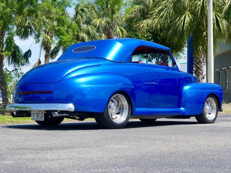 1948 Ford Super Deluxe