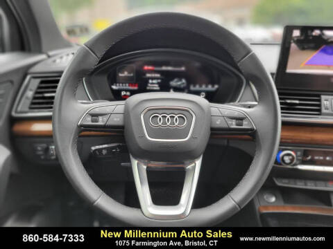 2025 Audi Q5 quattro Premium 40 TFSI