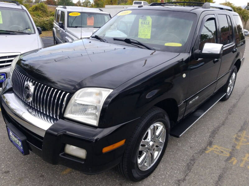 2008 Mercury Mountaineer for sale at Howe's Auto Sales in Lowell MA