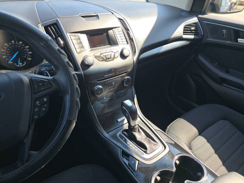 2017 Ford Edge SE